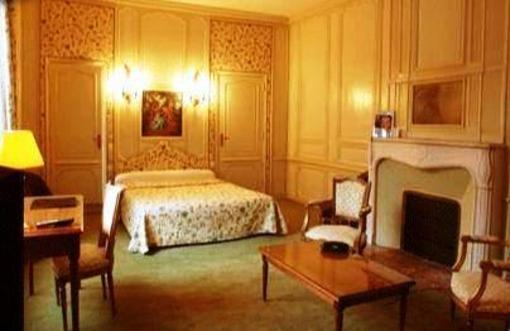 фото отеля Hotel Le Regent Villers-Cotterets
