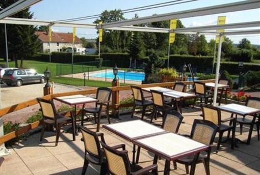 фото отеля Motel Saint Michel Villegusien-le-Lac