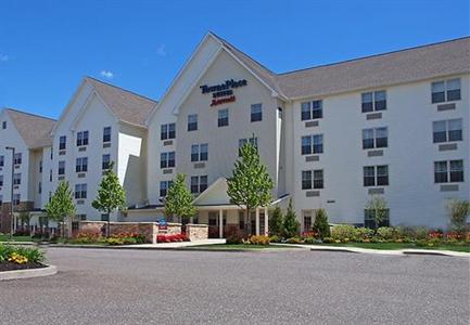 фото отеля TownePlace Suites Republic Airport Long Island Farmingdale
