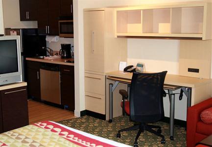 фото отеля TownePlace Suites Republic Airport Long Island Farmingdale