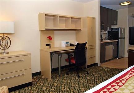 фото отеля TownePlace Suites Republic Airport Long Island Farmingdale