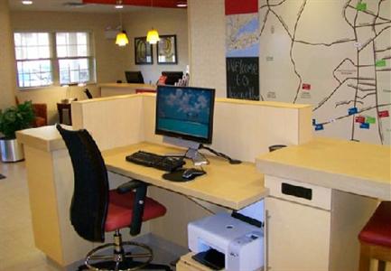 фото отеля TownePlace Suites Republic Airport Long Island Farmingdale