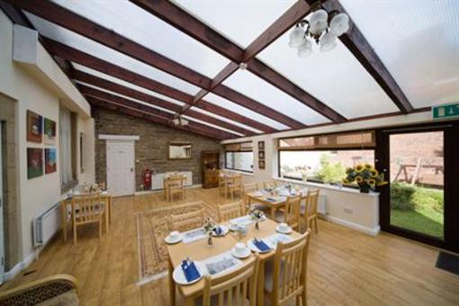 фото отеля Oak House Hotel Shaw