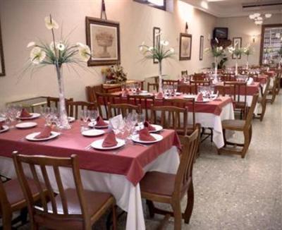 фото отеля Hostal El Paso Bailen