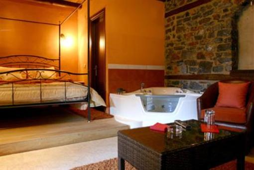 фото отеля Guesthouse Voras 2