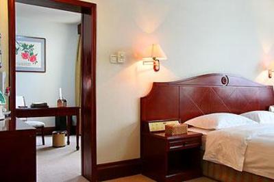фото отеля Weihaiwei Hotel
