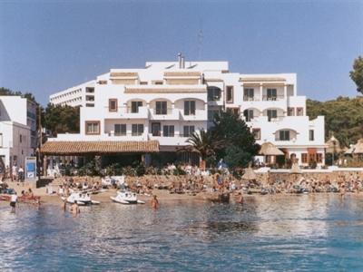 фото отеля Es Cana Playa Apartments