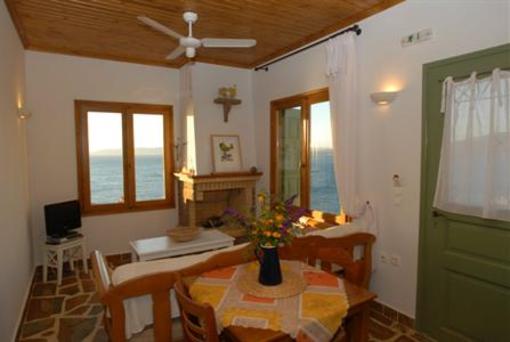 фото отеля Birds Bay Lesvos Seaside Homes