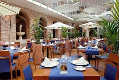 фото отеля Couvent des Minimes Alliance Lille