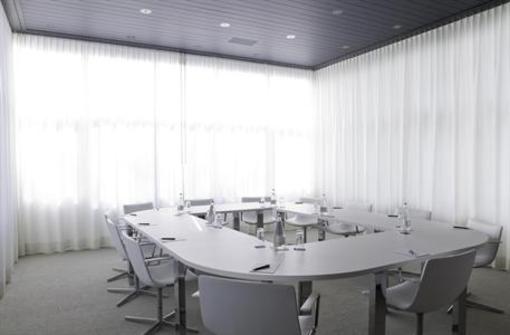 фото отеля Parkhotel Zug