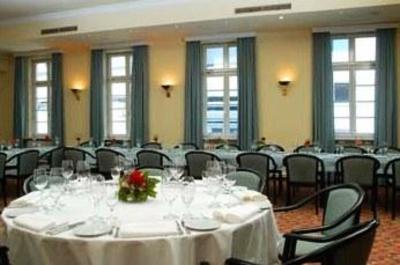 фото отеля Hotel Drei Kronen Lippstadt