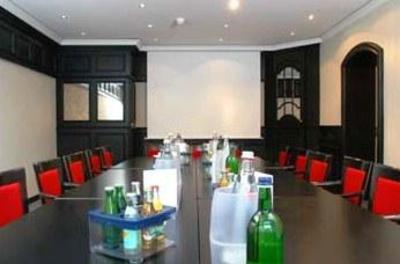 фото отеля Hotel Drei Kronen Lippstadt