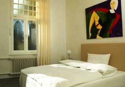 фото отеля Hotel Drei Kronen Lippstadt