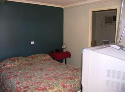 фото отеля Townview Motel Mount Isa
