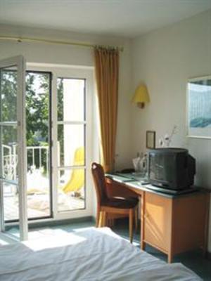 фото отеля Hotel Zur Traube