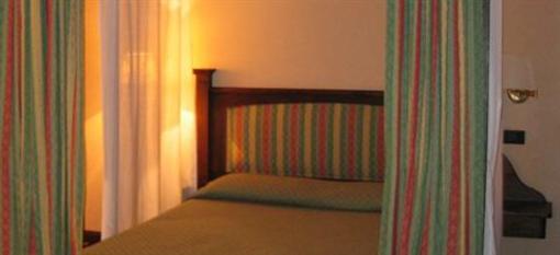 фото отеля Castel Porrona Apartment Cinigiano