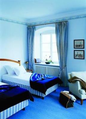 фото отеля Hotel Schlossgut Gross Schwansee