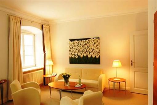 фото отеля Hotel Schlossgut Gross Schwansee