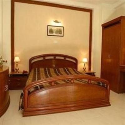 фото отеля Hotel Mayfair Kanpur