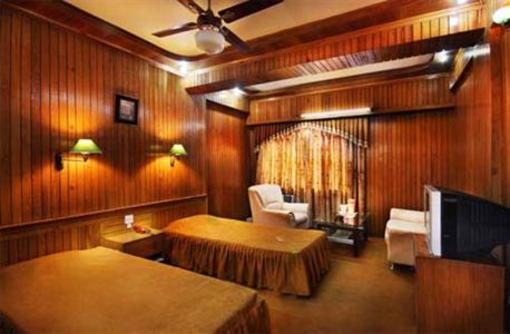 фото отеля Hotel Mayfair Kanpur