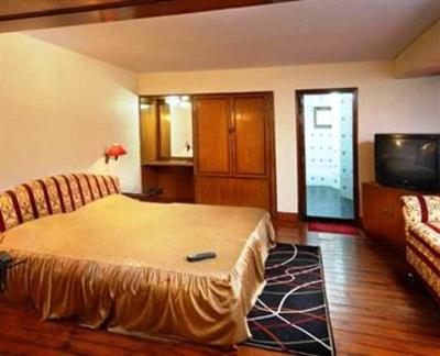 фото отеля Hotel Mayfair Kanpur