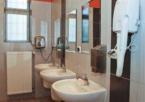 фото отеля Chopper Hostel