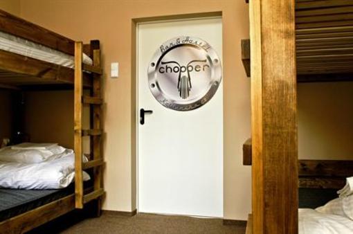фото отеля Chopper Hostel