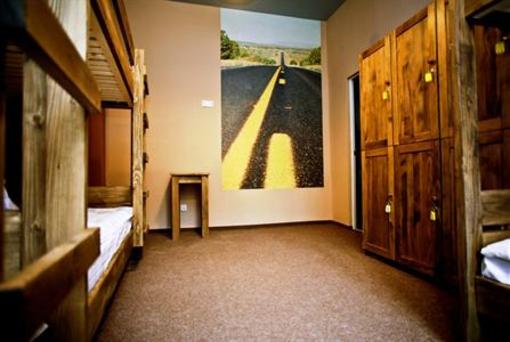 фото отеля Chopper Hostel