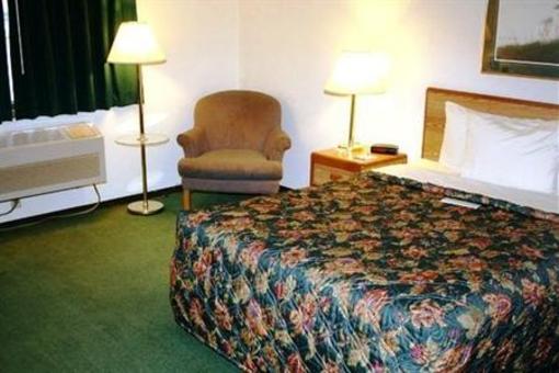 фото отеля AmericInn Lodge & Suites Elkhorn