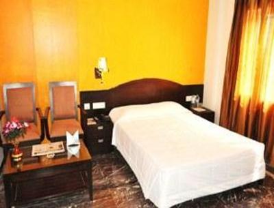 фото отеля Hotel Suvarna Samphala Inn