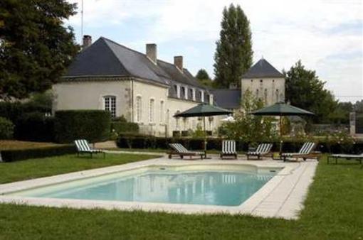 фото отеля Chateau du Portail Bed And Breakfast Monteaux