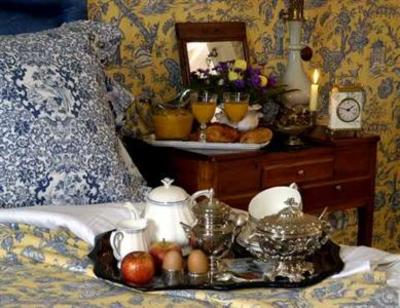 фото отеля Chateau du Portail Bed And Breakfast Monteaux