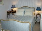 фото отеля Chateau du Portail Bed And Breakfast Monteaux