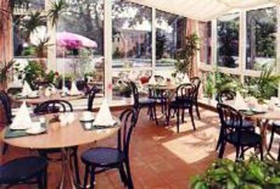 фото отеля Hotel Kaiserswerth Garni