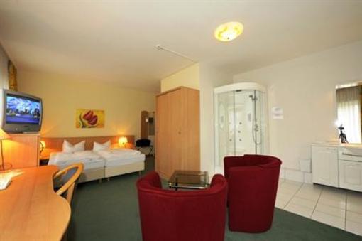 фото отеля Rhein Neckar Hotel Mannheim