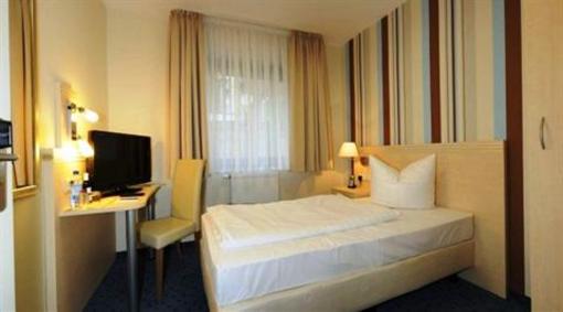 фото отеля Rhein Neckar Hotel Mannheim