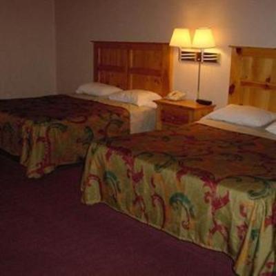фото отеля Nauvoo Family Inn & Suites