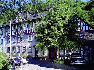 фото отеля Landgasthof Zum Weissen Schwanen Braubach