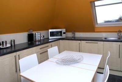 фото отеля Holyrood Park Apartment Edinburgh