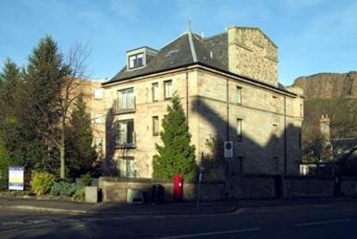 фото отеля Holyrood Park Apartment Edinburgh