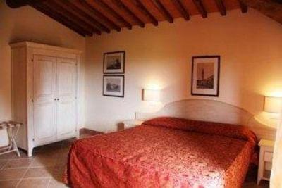 фото отеля Fattorie Di Santo Pietro Hotel San Gimignano