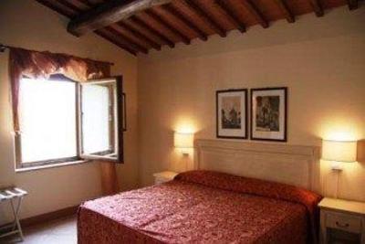 фото отеля Fattorie Di Santo Pietro Hotel San Gimignano