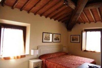 фото отеля Fattorie Di Santo Pietro Hotel San Gimignano