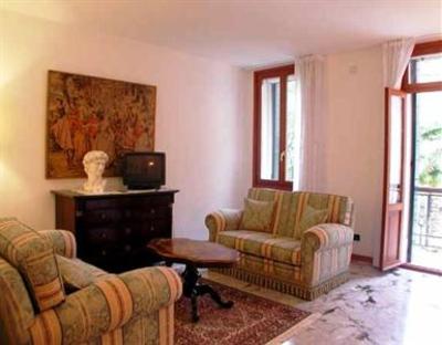 фото отеля Apartmentsclub