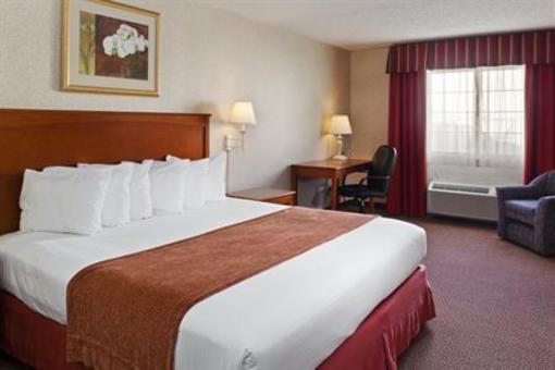 фото отеля BEST WESTERN Fairfield Inn