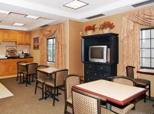 фото отеля Comfort Inn Kalamazoo