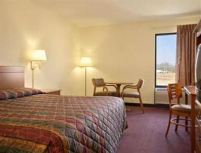 фото отеля Super 8 Motel Crossville