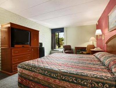 фото отеля Howard Johnson Inn Cincinnati