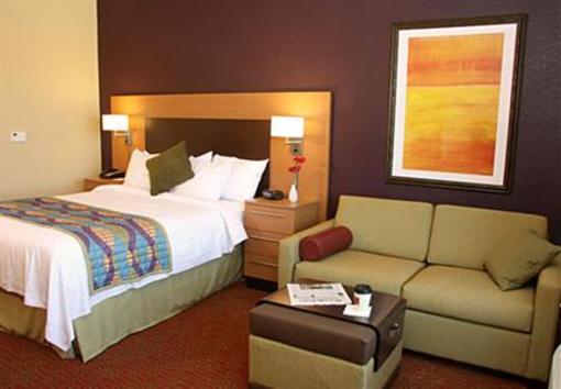 фото отеля TownePlace Suites Farmington