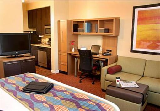 фото отеля TownePlace Suites Farmington